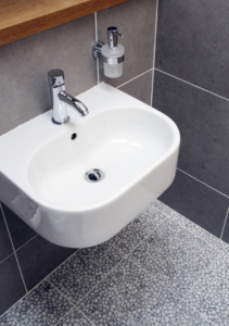 sara colledge - Interior design - ramsbury project - bathroom 3 basin