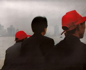 sara colledge - Interior design - inspiration - china red hats